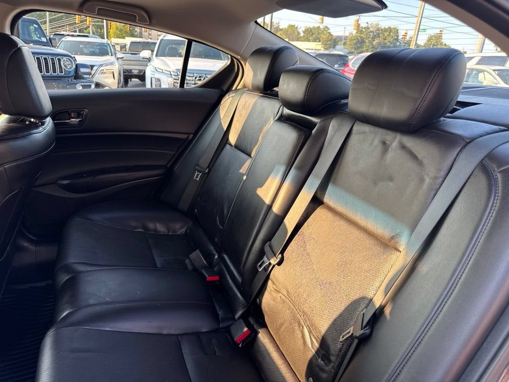 2013 Acura ILX Tech Pkg