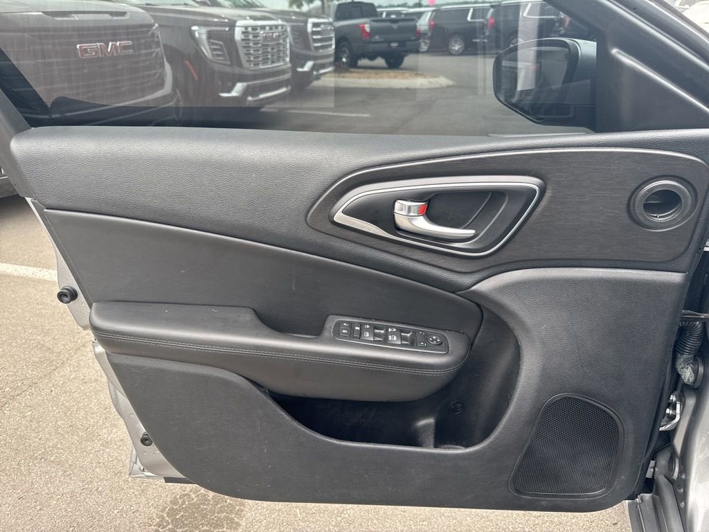 2016 Chrysler 200 Limited Platinum