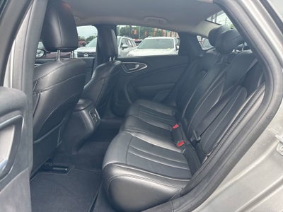 2016 Chrysler 200 Limited Platinum