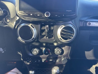 2017 Jeep Wrangler Unlimited Chief Edition