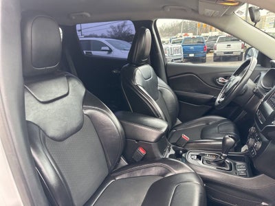 2019 Jeep Cherokee Altitude