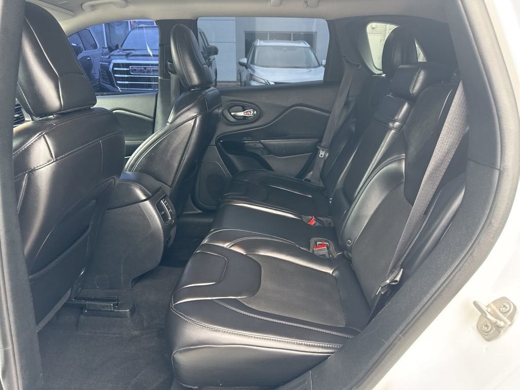 2019 Jeep Cherokee Altitude