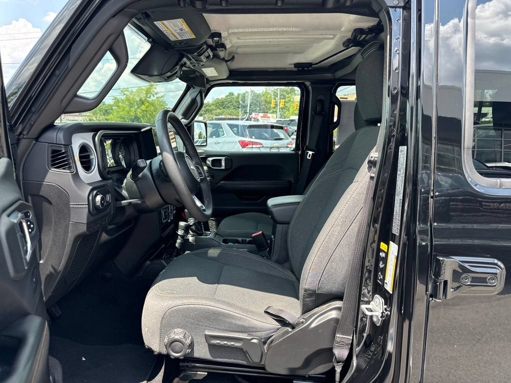 2025 Jeep Wrangler Sahara