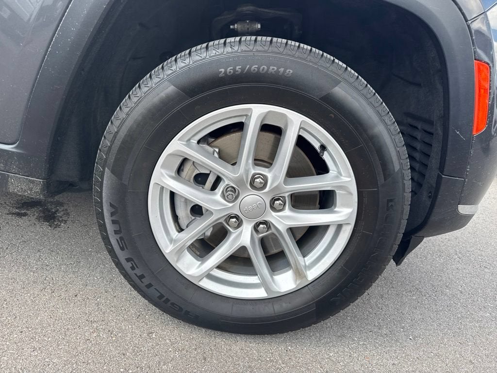2022 Jeep Grand Cherokee L Laredo