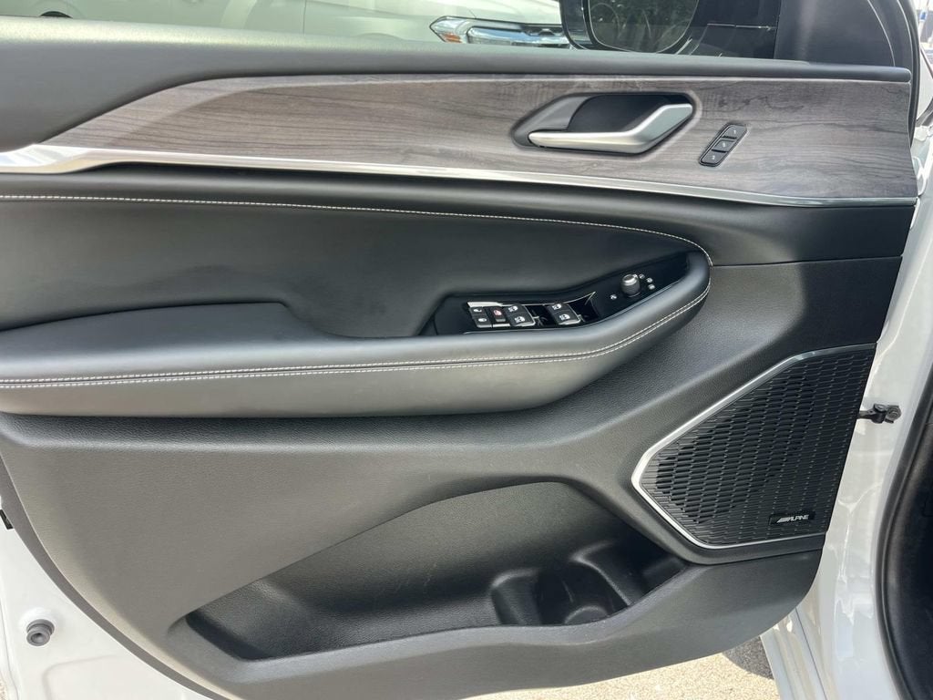 2023 Jeep Grand Cherokee L Overland