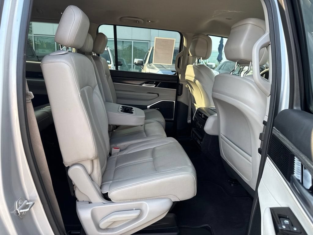 2024 Jeep Wagoneer L Series II