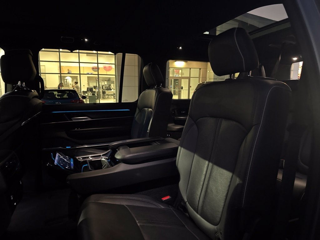 2024 Jeep Grand Wagoneer L Series II