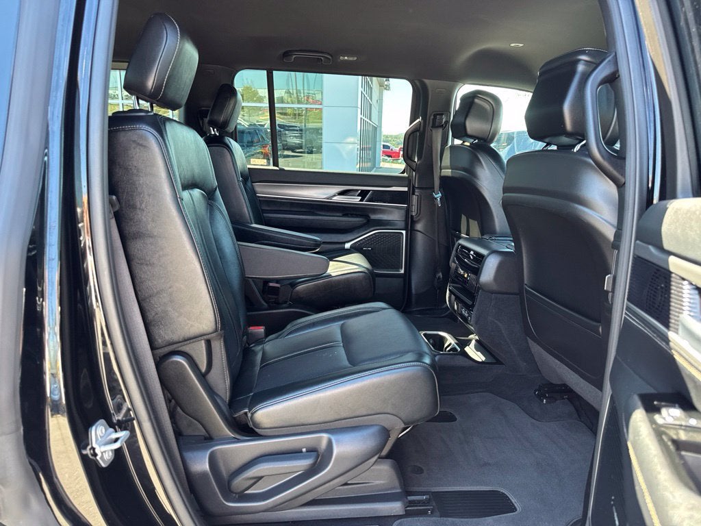 2025 Jeep Wagoneer Series II