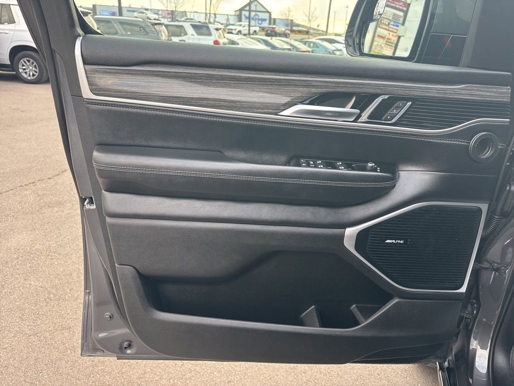 2022 Jeep Wagoneer Series III