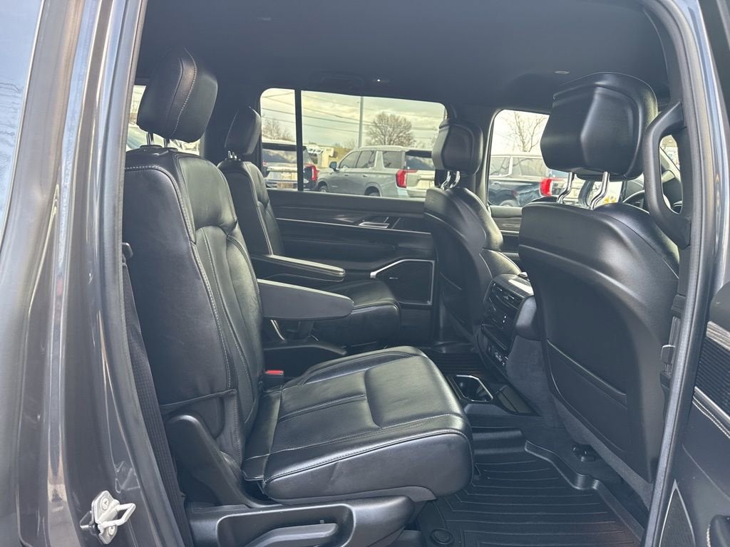 2022 Jeep Wagoneer Series III