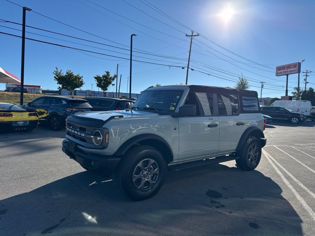 2023 Ford Bronco Base