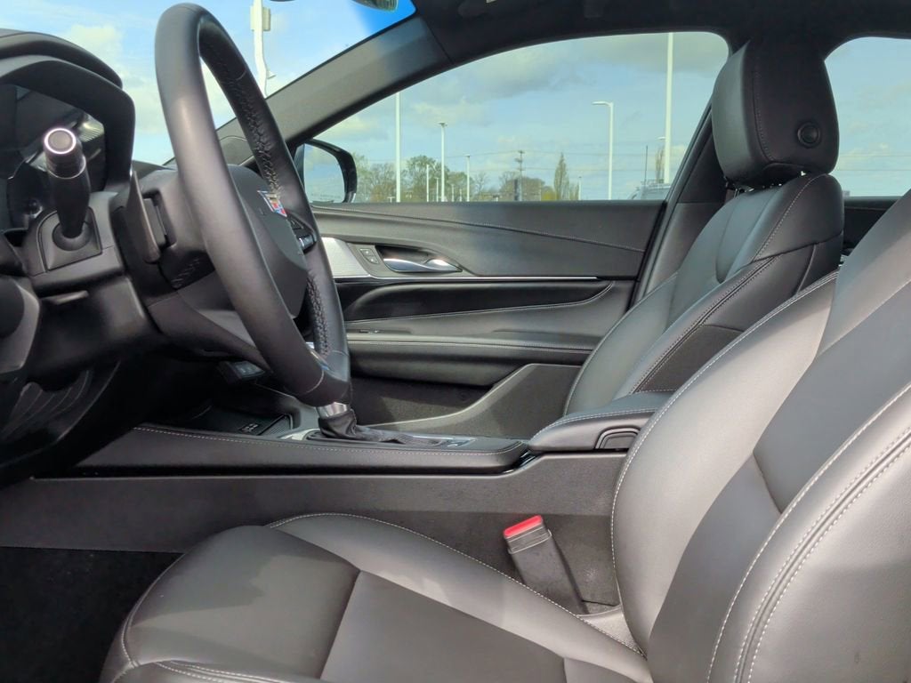 2022 Cadillac CT4 Luxury