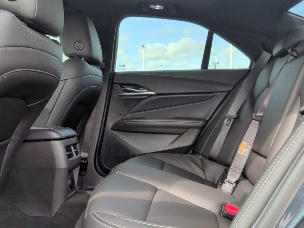 2022 Cadillac CT4 Luxury