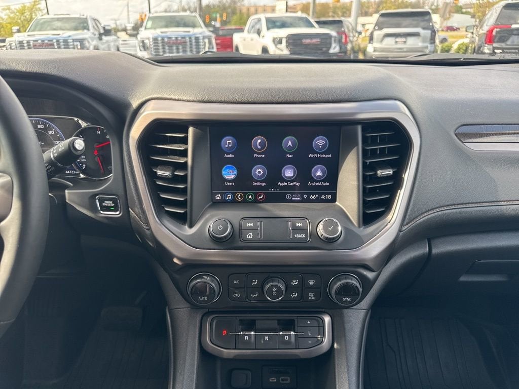 2023 GMC Acadia AT4
