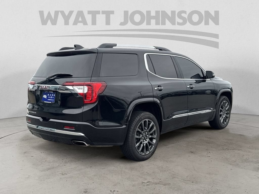 2023 GMC Acadia Denali