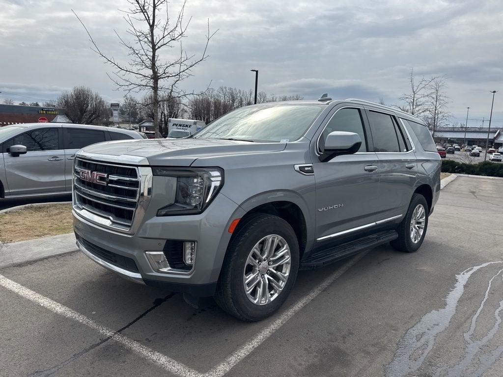 2023 GMC Yukon SLT