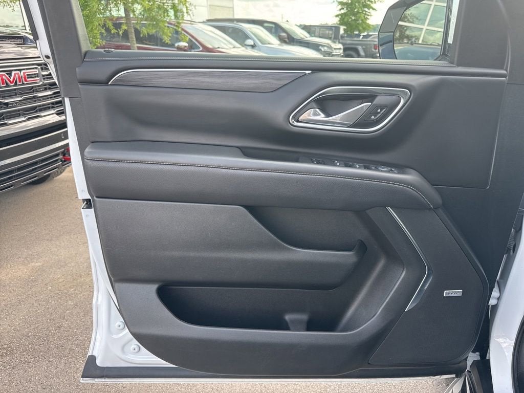 2024 GMC Yukon XL SLT