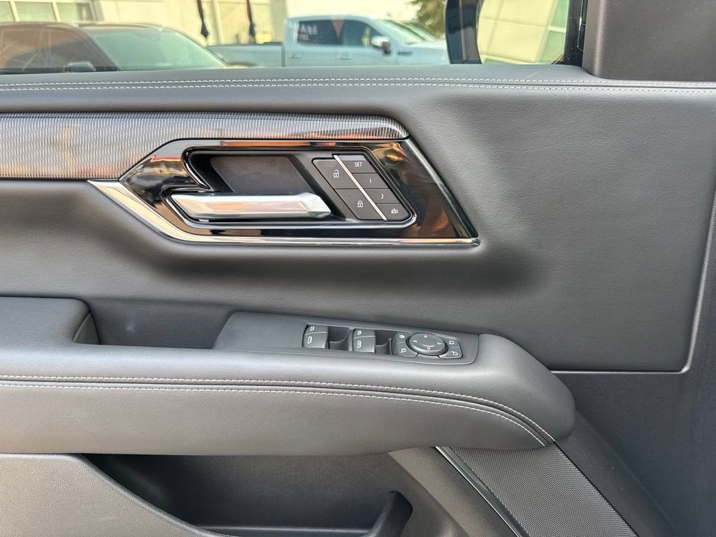 2025 GMC Yukon XL Elevation