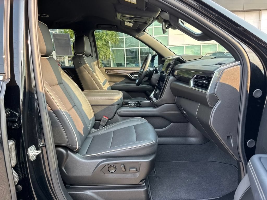 2025 GMC Yukon XL Elevation