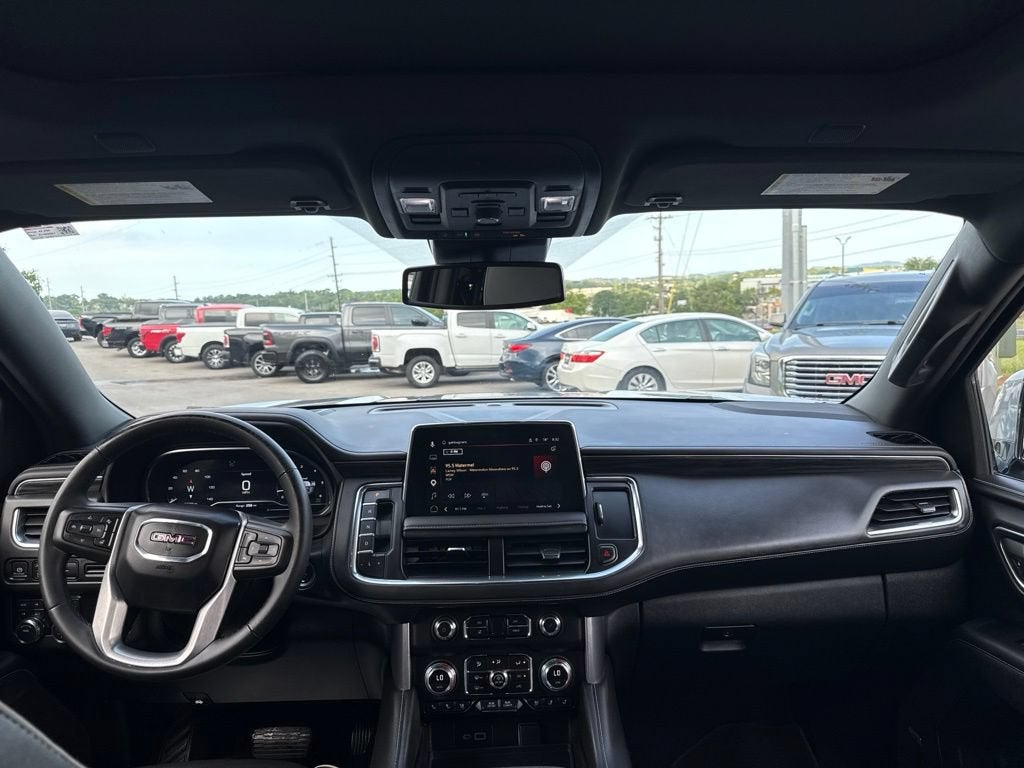 2023 GMC Yukon SLT