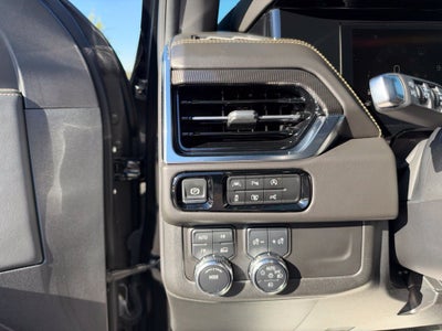 2025 GMC Yukon Elevation