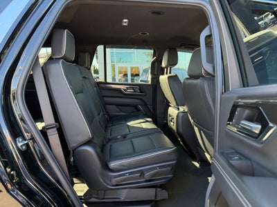 2025 GMC Yukon Elevation