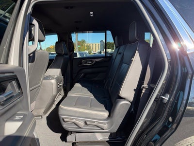 2025 GMC Yukon Elevation