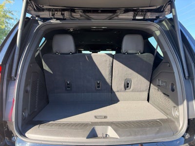 2025 GMC Yukon Elevation