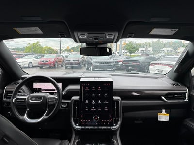 2025 GMC Yukon Elevation