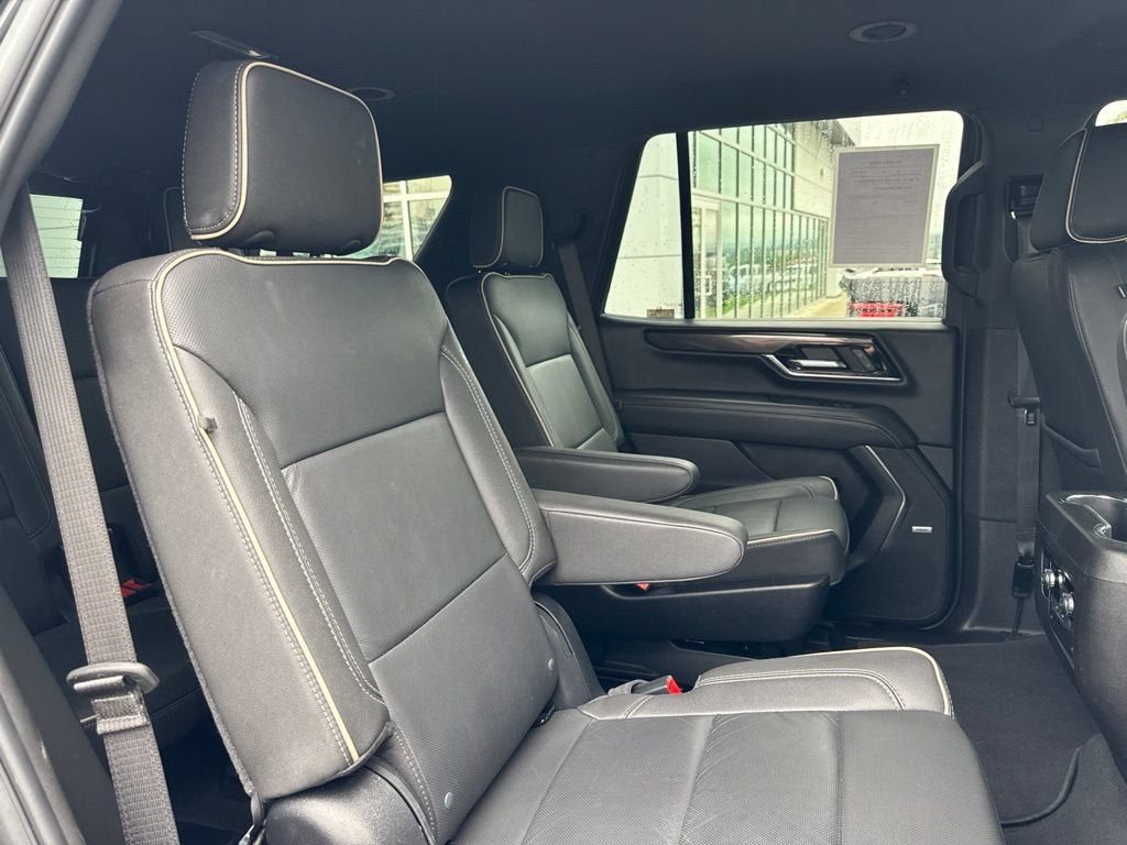 2025 GMC Yukon Elevation
