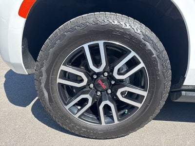 2023 GMC Yukon AT4