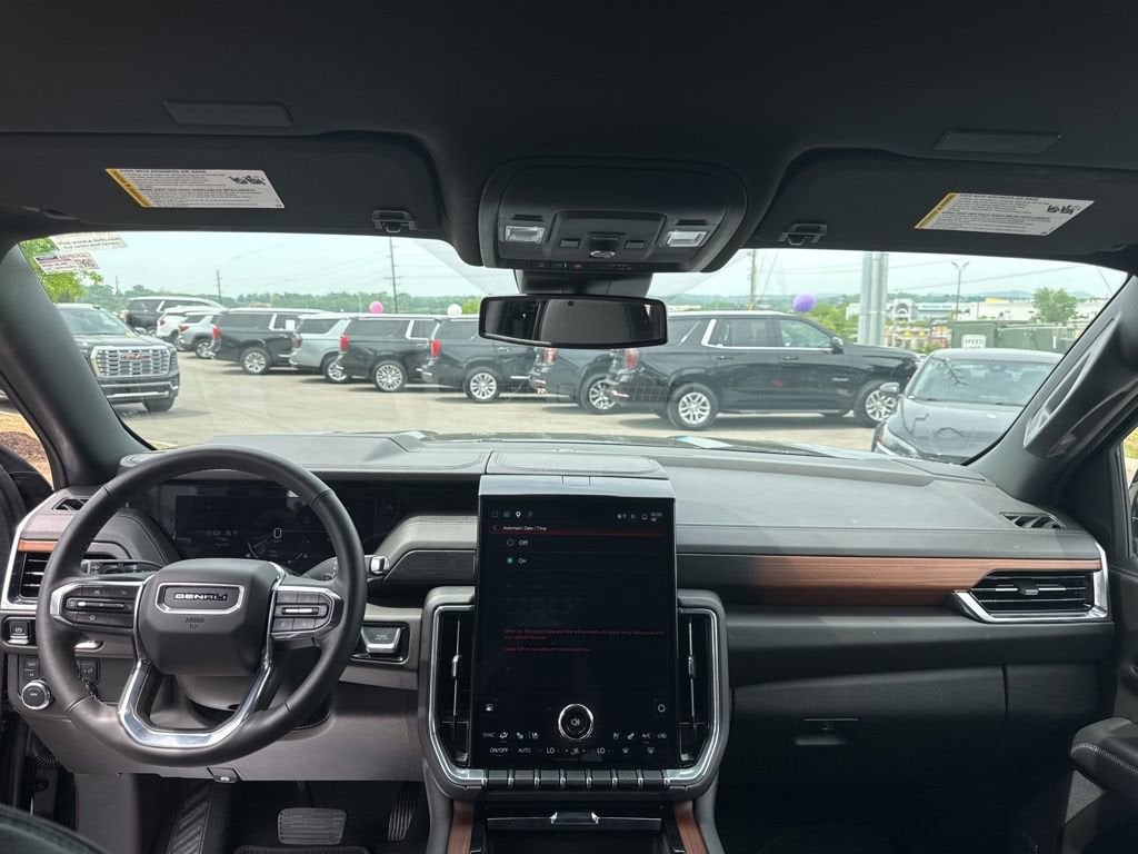 2025 GMC Yukon Denali