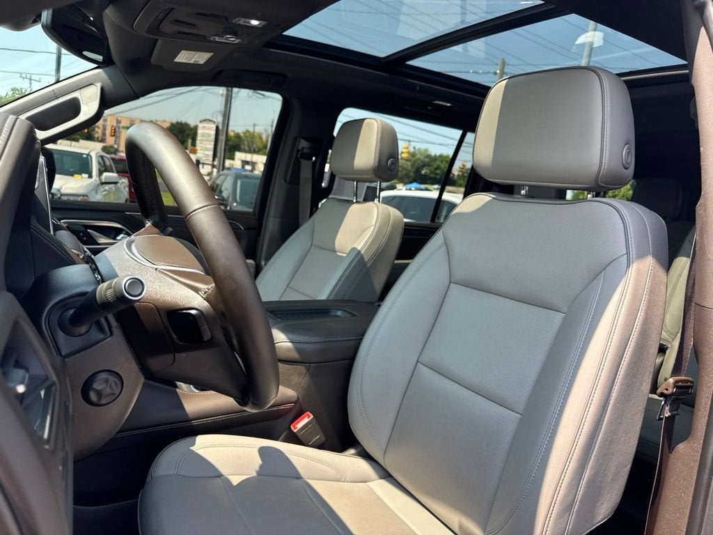 2023 GMC Yukon XL SLT