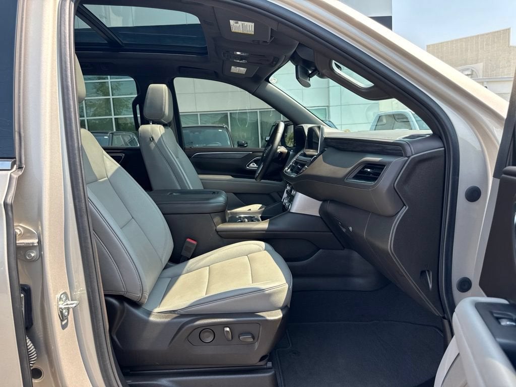 2023 GMC Yukon XL SLT