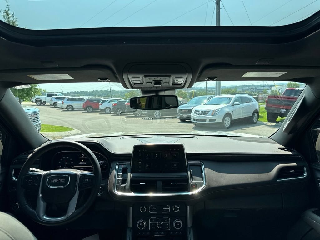 2023 GMC Yukon XL SLT
