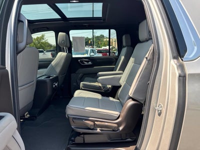 2023 GMC Yukon XL SLT