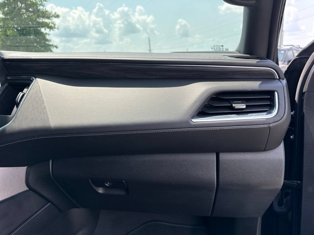 2022 GMC Yukon XL SLT
