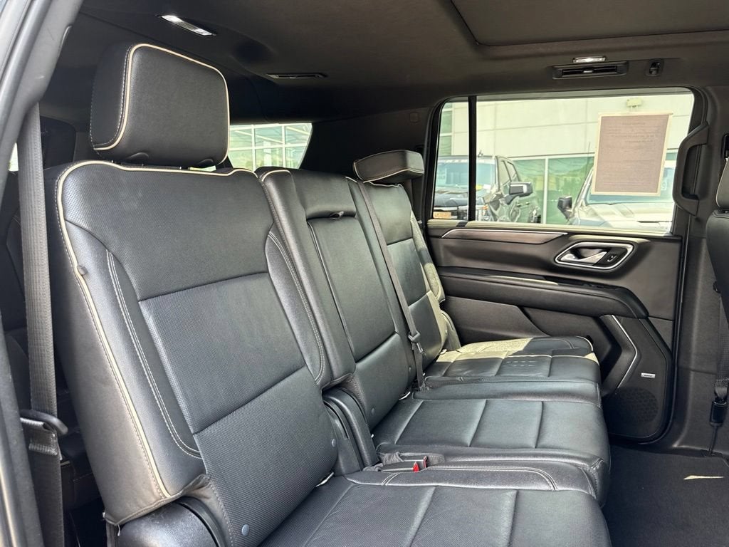 2022 GMC Yukon XL SLT