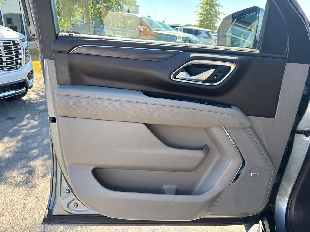 2022 GMC Yukon XL SLT