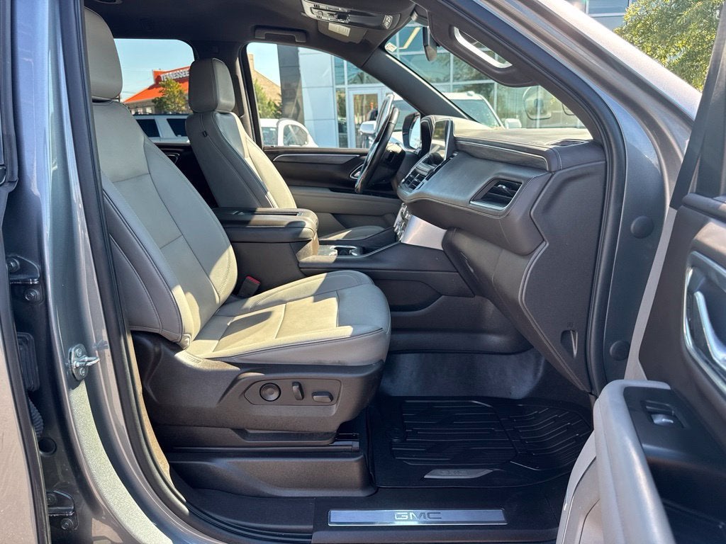 2022 GMC Yukon XL SLT