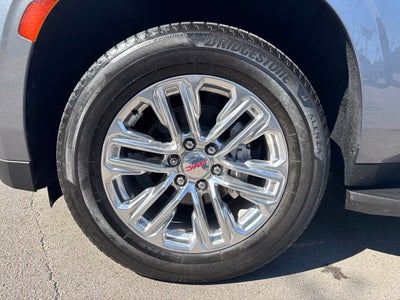 2022 GMC Yukon XL SLT