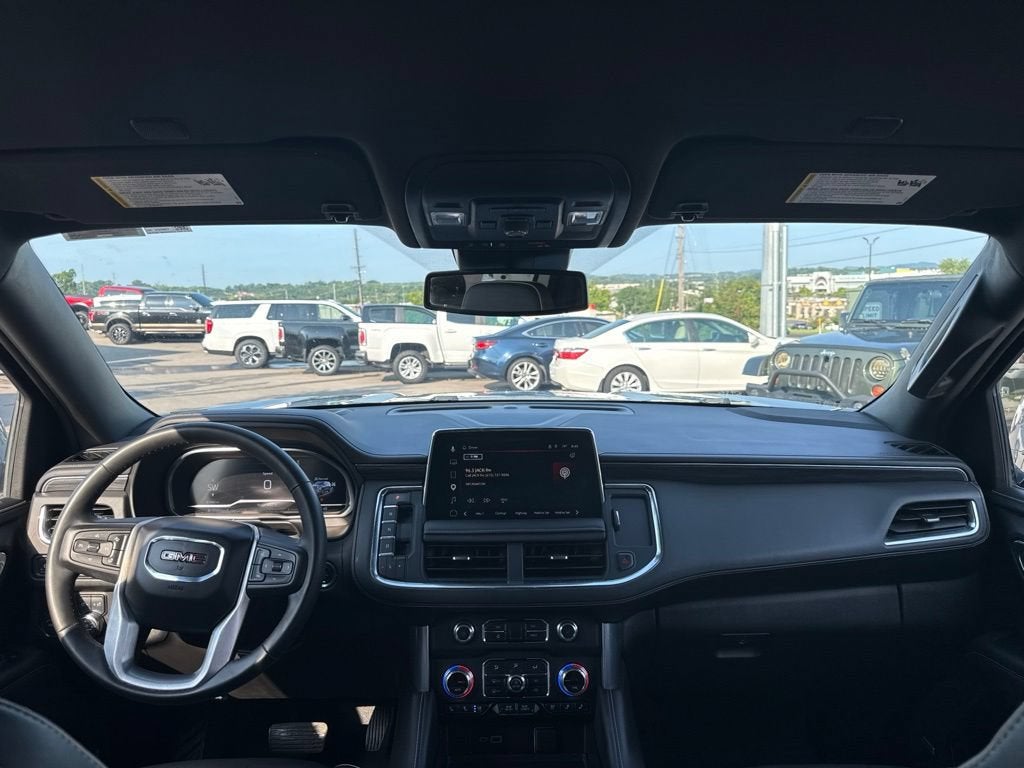 2023 GMC Yukon XL SLT
