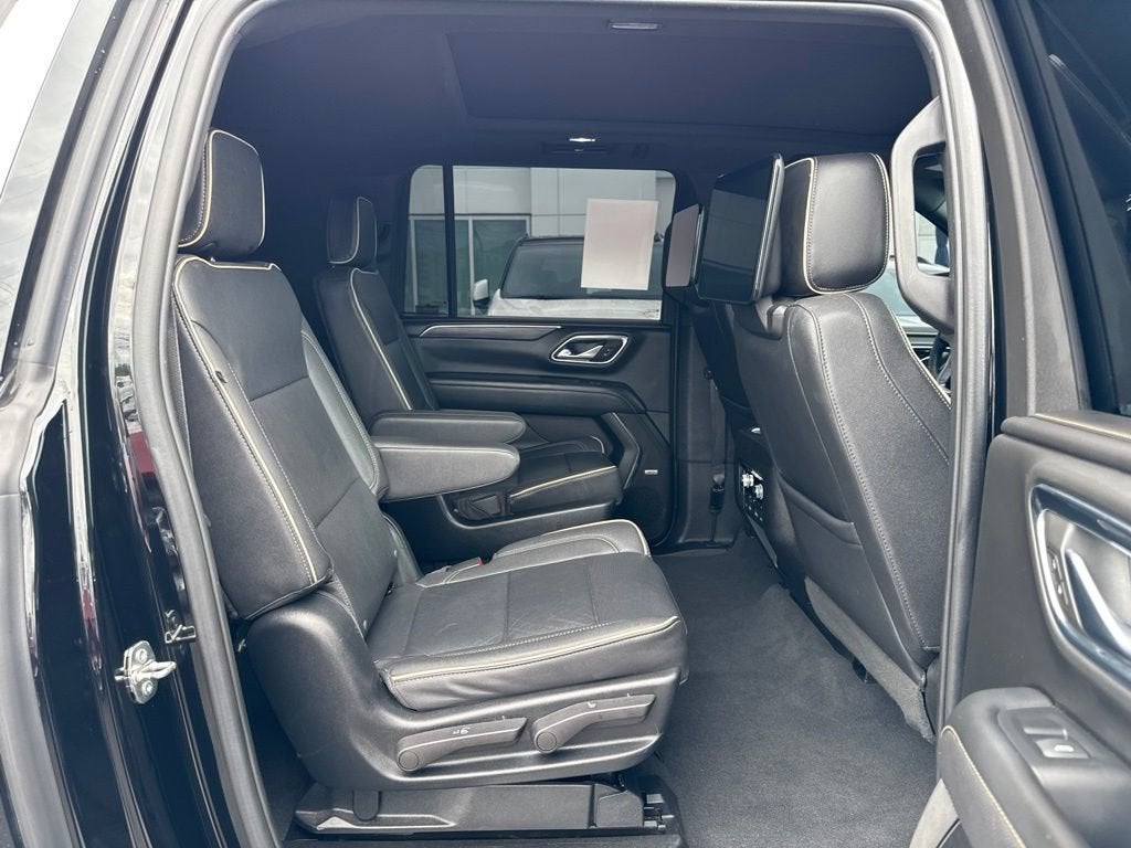 2023 GMC Yukon XL SLT