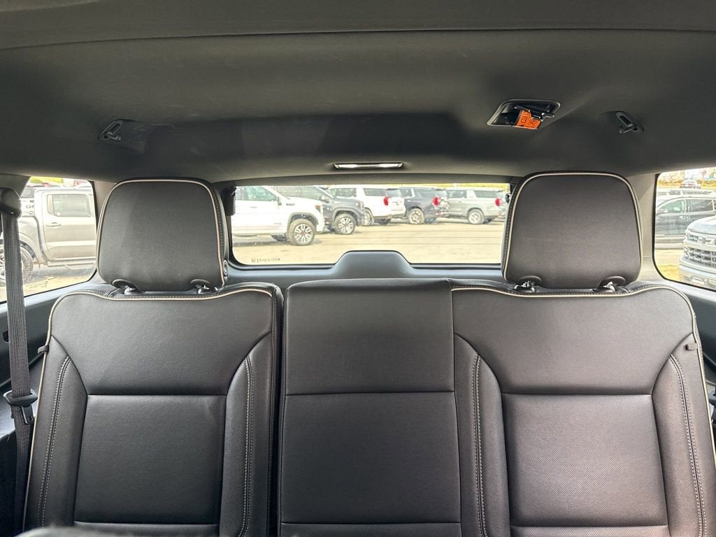 2024 GMC Yukon XL SLT