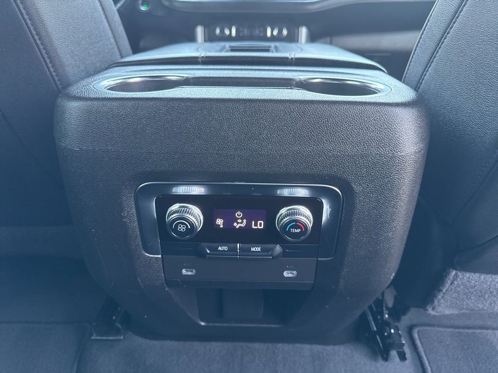 2024 GMC Yukon XL SLT