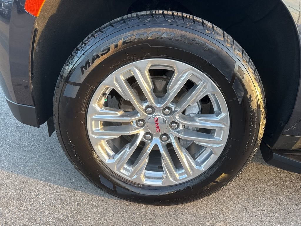 2024 GMC Yukon XL SLT