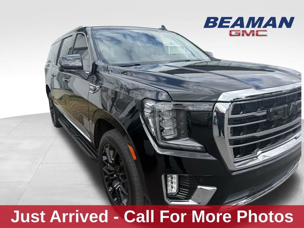 2022 GMC Yukon XL SLT