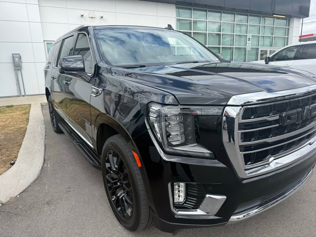 2022 GMC Yukon XL SLT