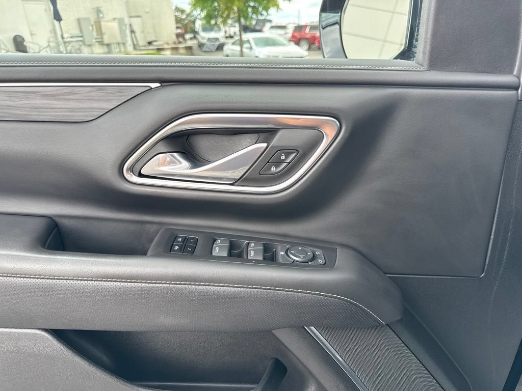 2024 GMC Yukon XL SLT