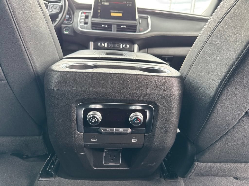 2024 GMC Yukon XL SLT